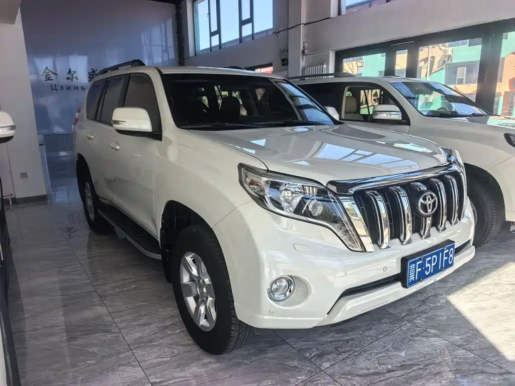 Toyota Prado 2017 — фото 3