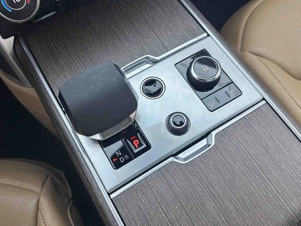 Land Rover Range Rover 2023 — фото 11