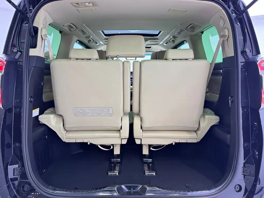 Toyota Vellfire 2020 — фото 12
