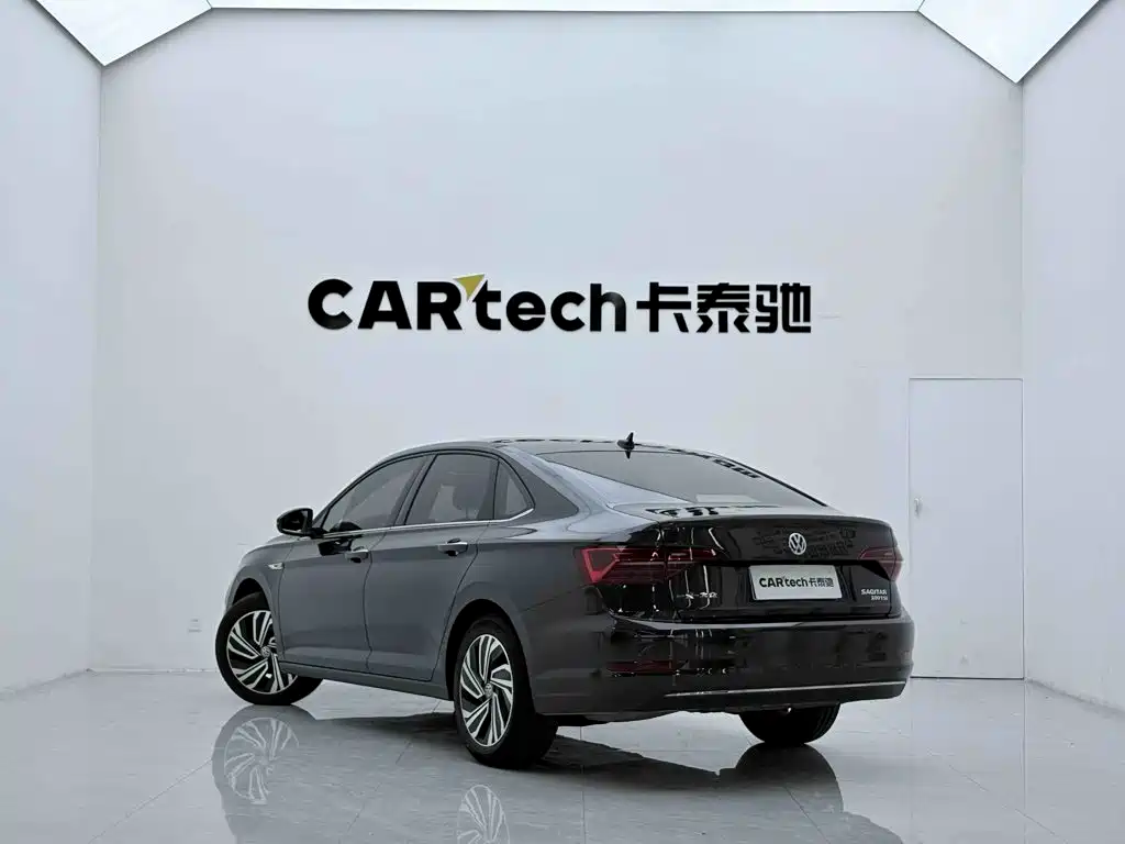 Volkswagen Sagitar 2022