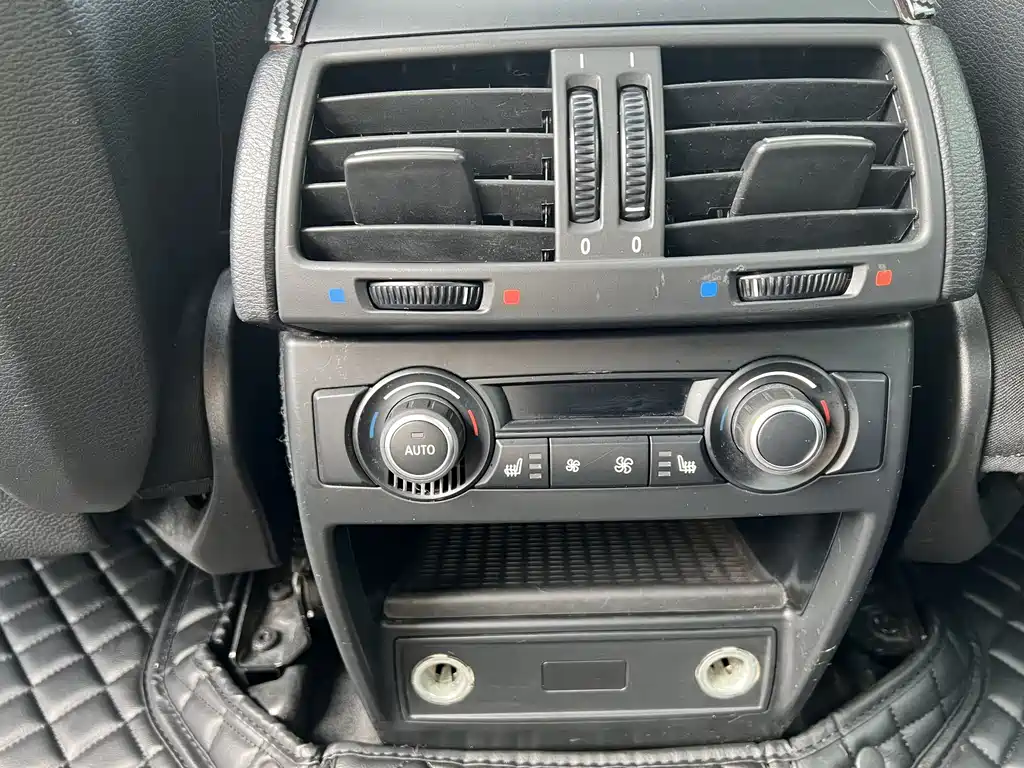 BMW X5 2012 — фото 16