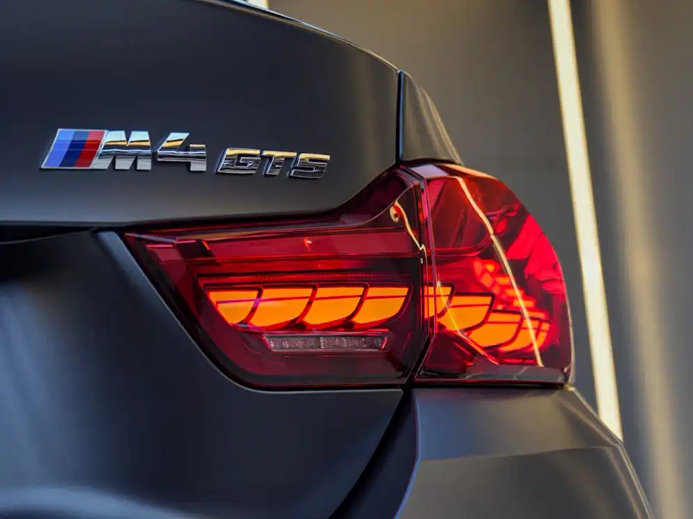 BMW M4 2024 — фото 6