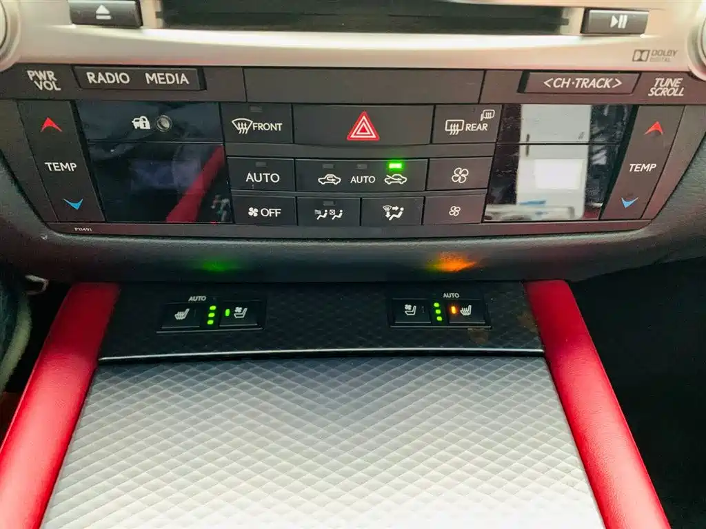 Lexus GS 2018 — фото 20