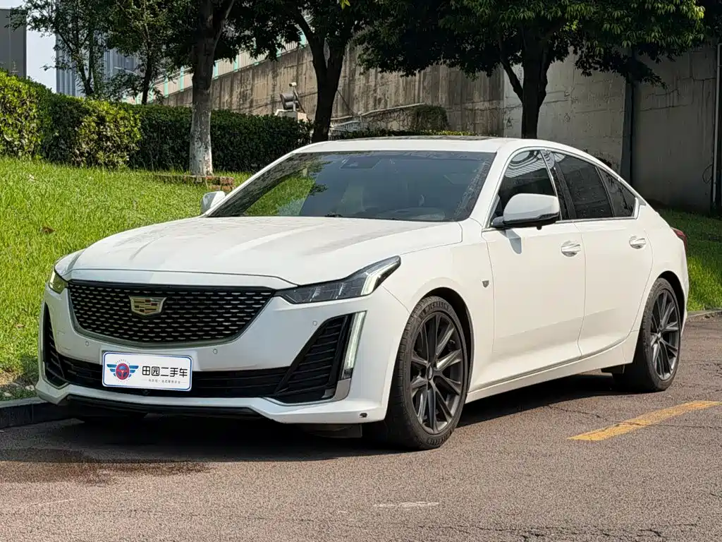 Cadillac CT5 2021 — фото 1