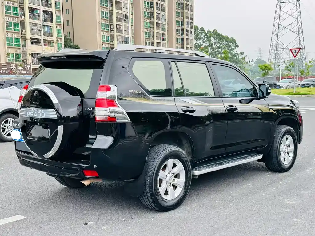 Toyota Prado 2014 — фото 2