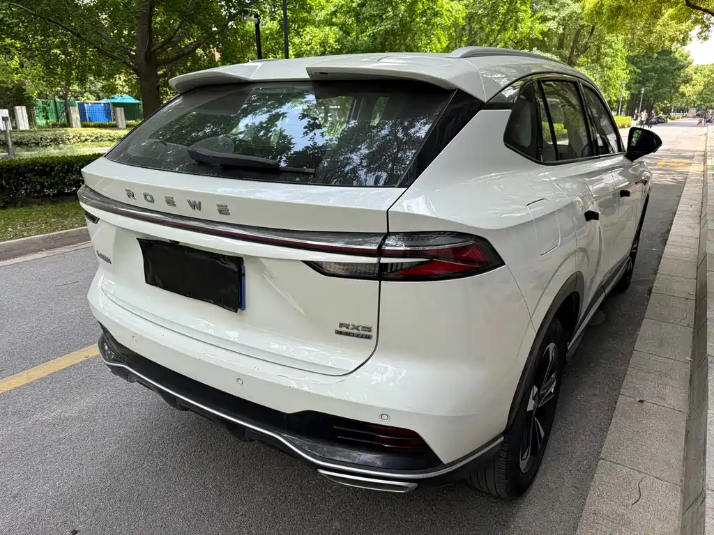 Roewe RX5 2022 — фото 11