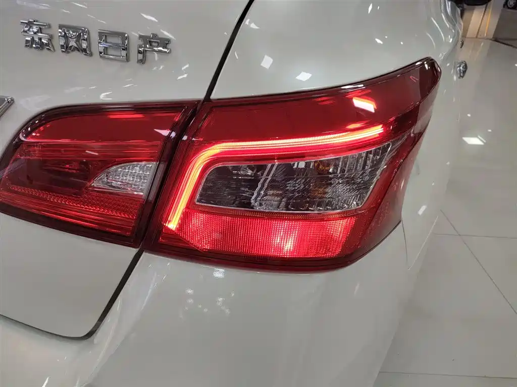 Nissan Sylphy 2019 — фото 24
