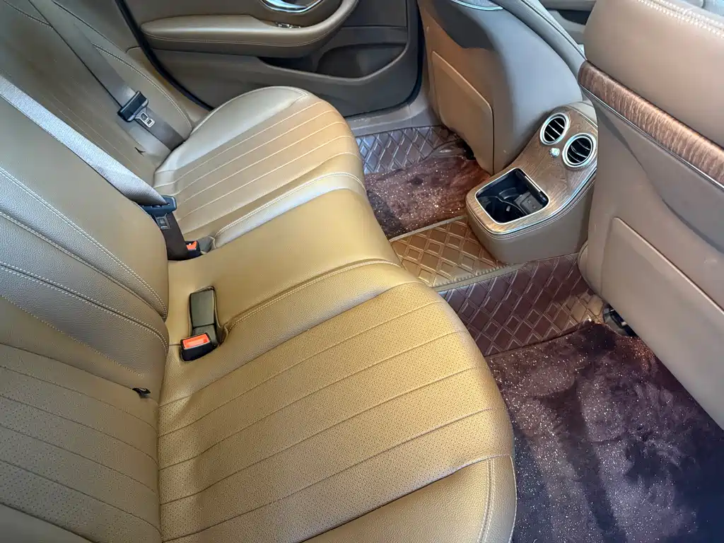 Mercedes-Benz E-Class 2023 — фото 7