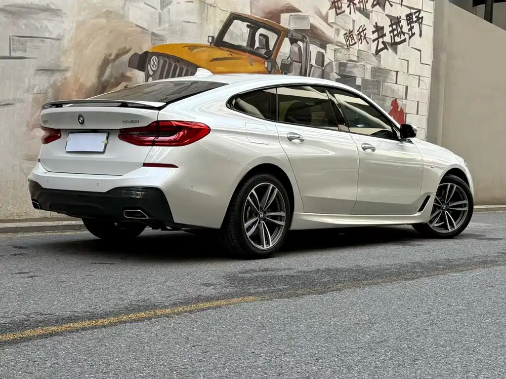 BMW 6 Series GT 2018 — фото 2