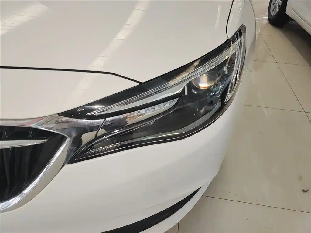 Buick Excelle 2020 — фото 18