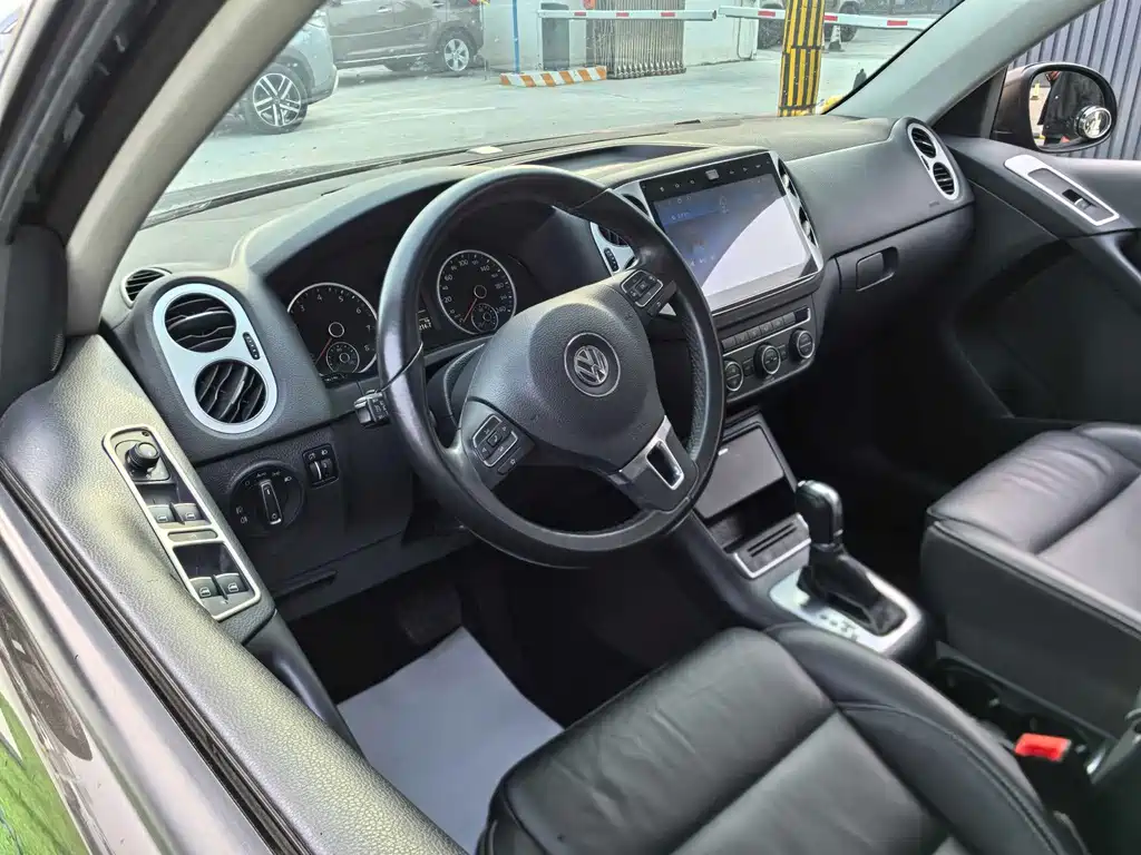 Volkswagen Tiguan 2018 — фото 8