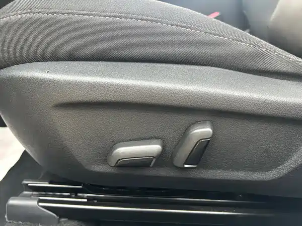 Mazda 3 Axela 2023