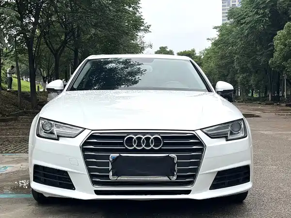 Audi A4L 2017