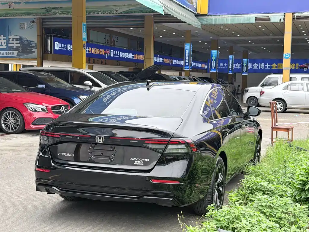 Honda Accord 2025 — фото 12