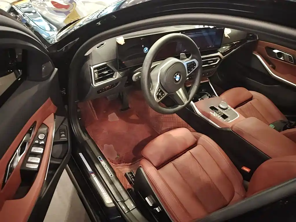 BMW 3 Series 2023 — фото 16