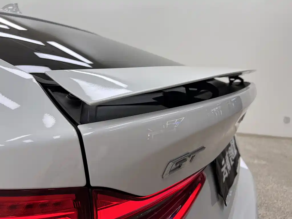 BMW 6 Series GT 2018 — фото 42