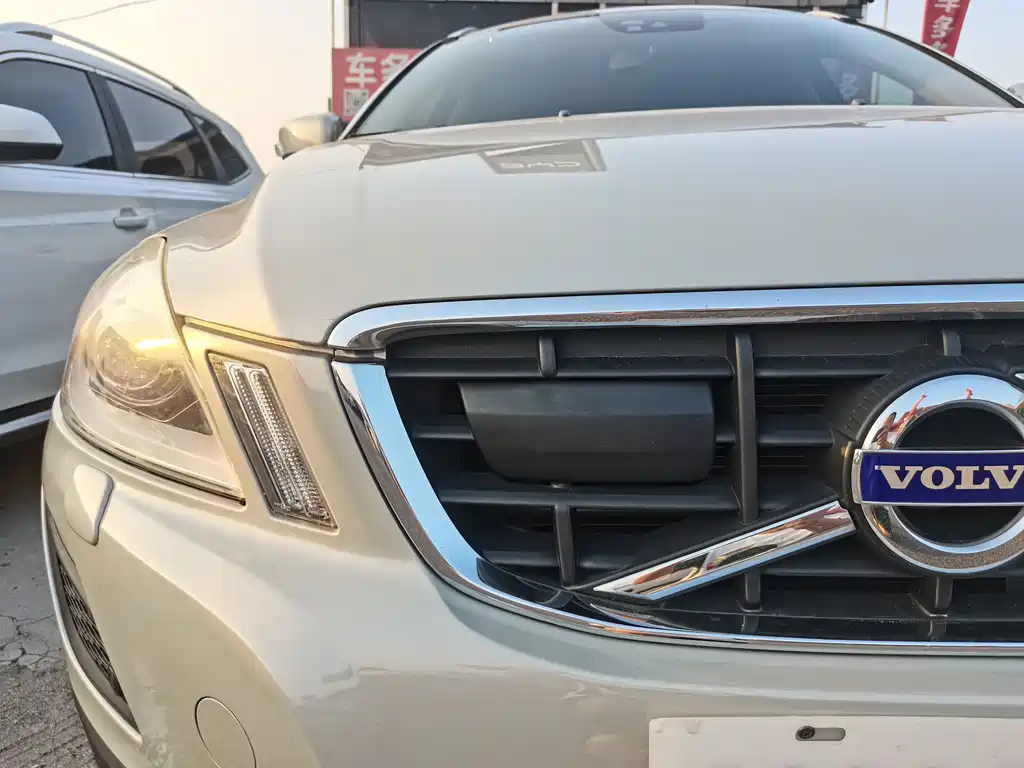 Volvo XC60 2013 — фото 14
