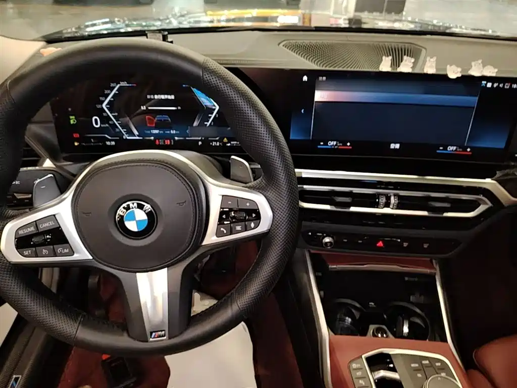 BMW 3 Series 2023 — фото 10