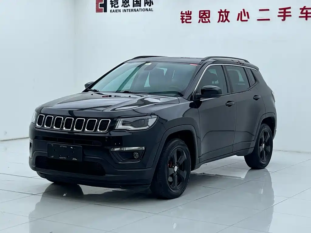 Jeep Compass 2019 — фото 1