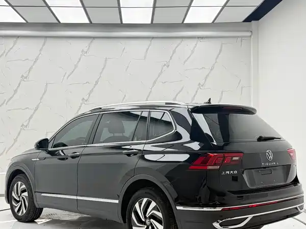 Volkswagen Tiguan L 2023