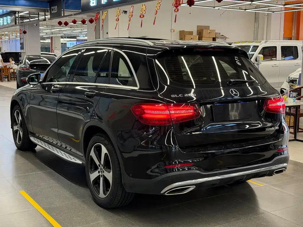 Mercedes-Benz GLC 2018 — фото 9