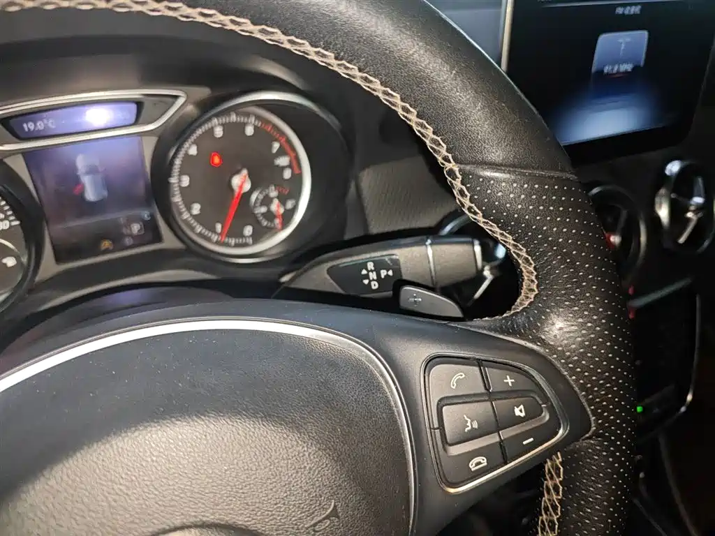 Mercedes-Benz GLA 2018 — фото 10
