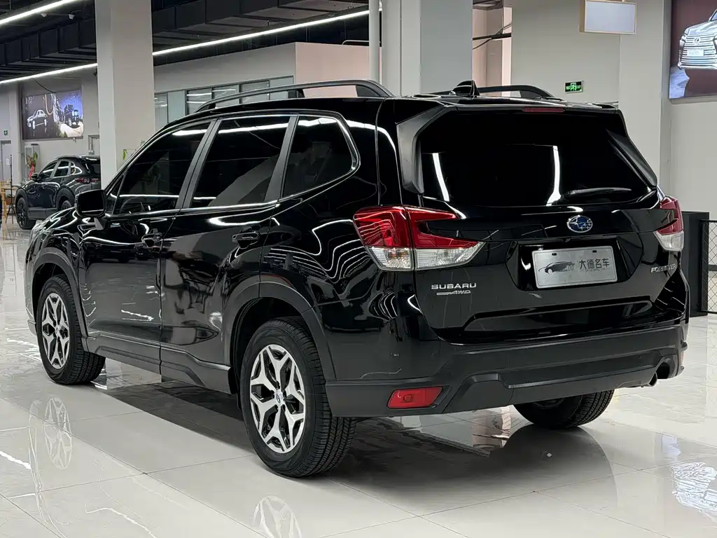 Subaru Forester 2021 — фото 4