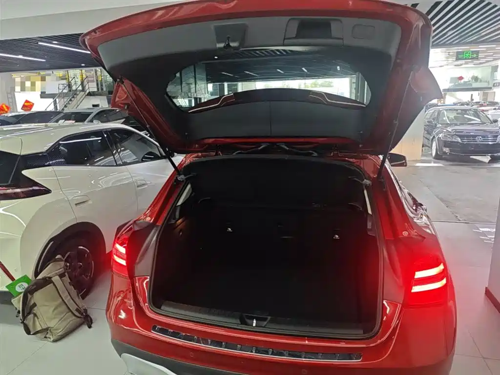 Mercedes-Benz GLA 2018 — фото 15