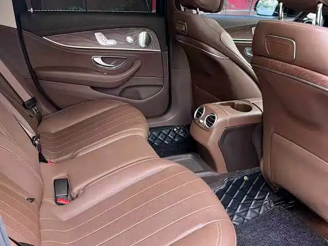 Mercedes-Benz E-Class 2020 — фото 6