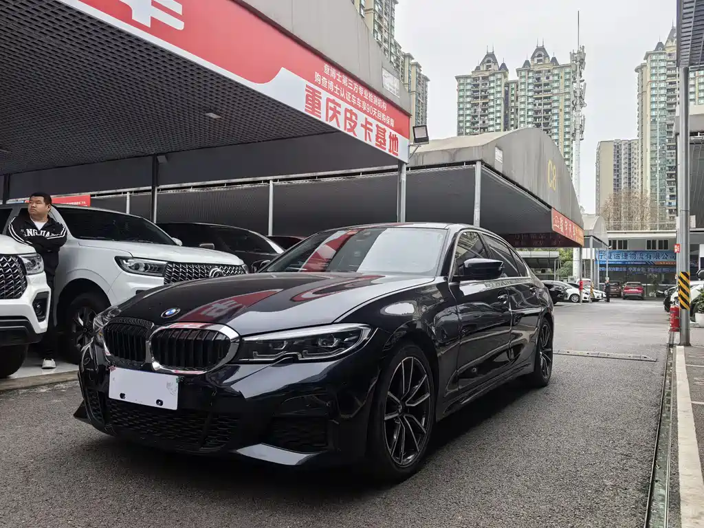 BMW 3 Series 2021 — фото 1