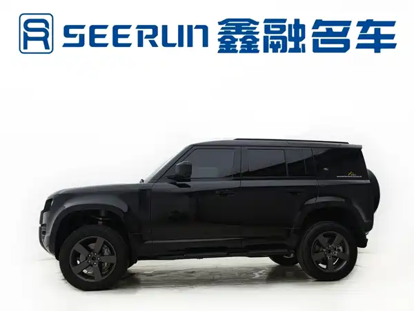 Land Rover Defender 2024