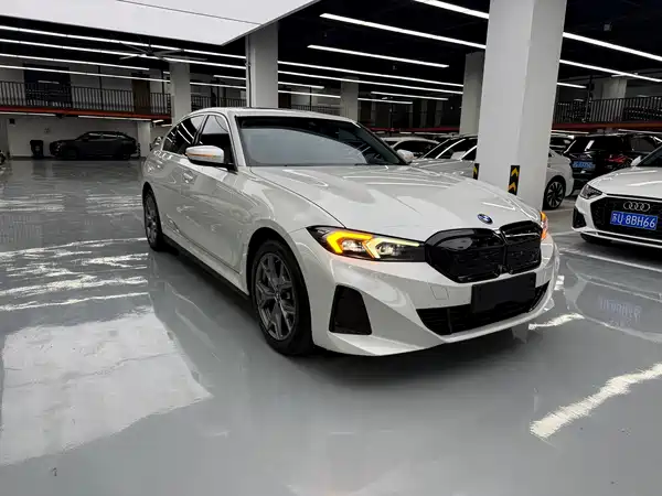 BMW i3 2023