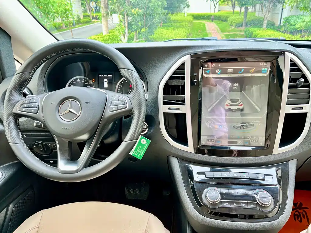 Mercedes-Benz Vito 2023 — фото 14