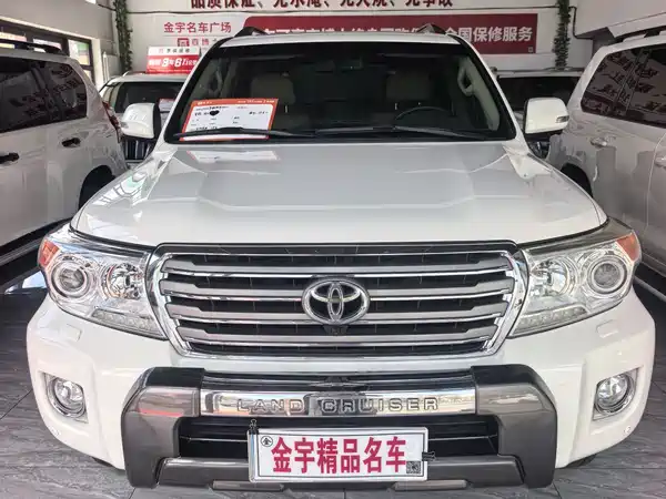 Toyota Land Cruiser 2012