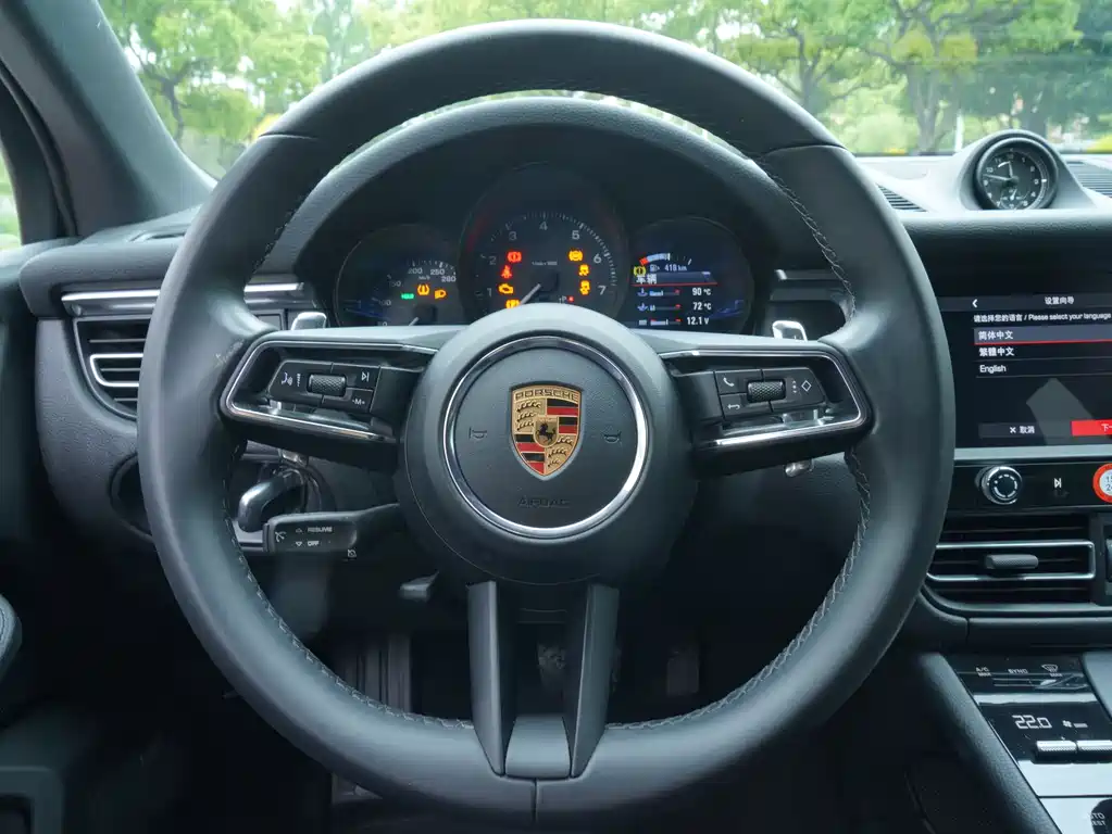 Porsche Macan 2023 — фото 14