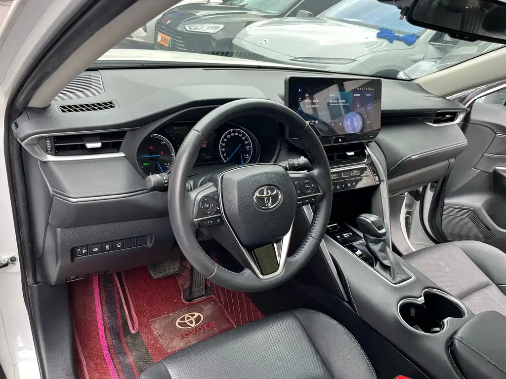 Toyota Harrier 2022 — фото 7