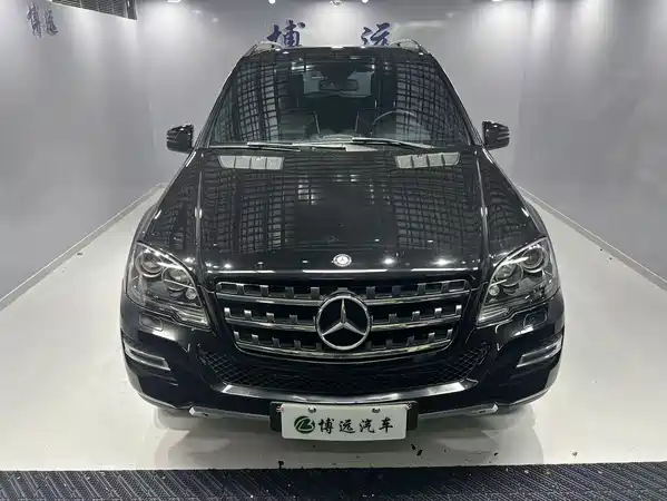 Mercedes-Benz M-Class 2011