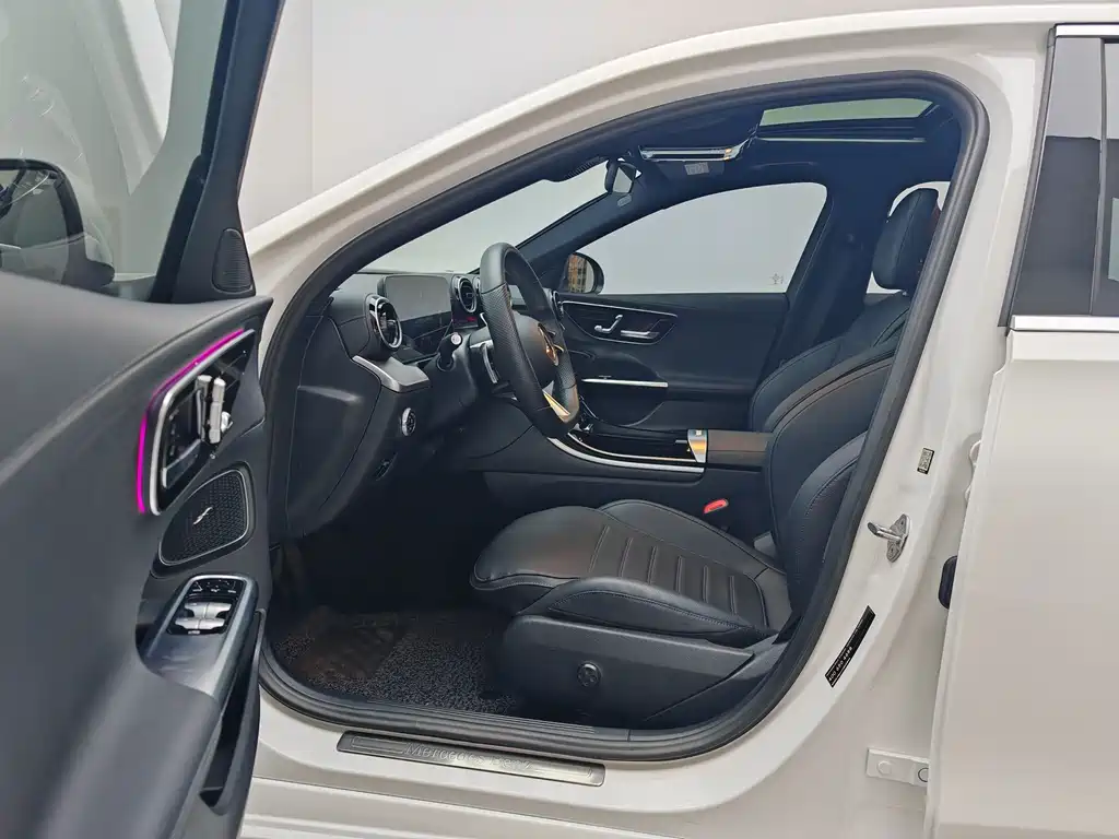 Mercedes-Benz C-Class 2022 — фото 14