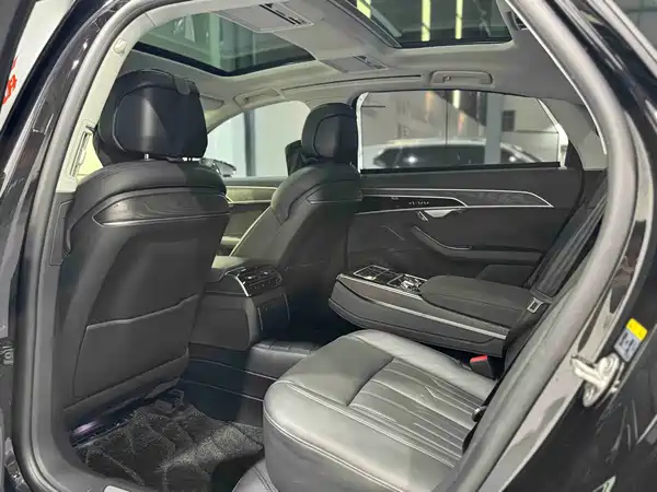 Audi A8 2023