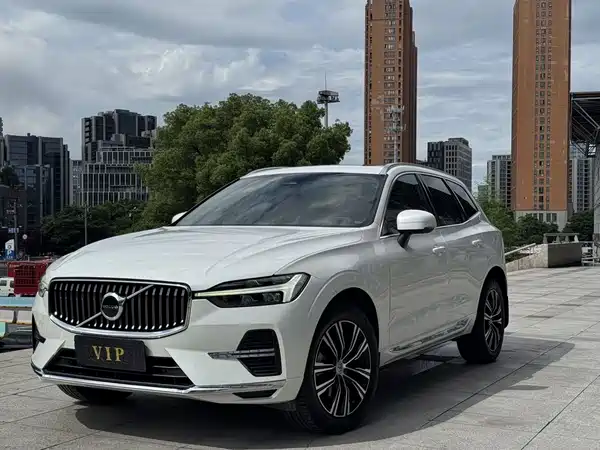 Volvo XC60 2022