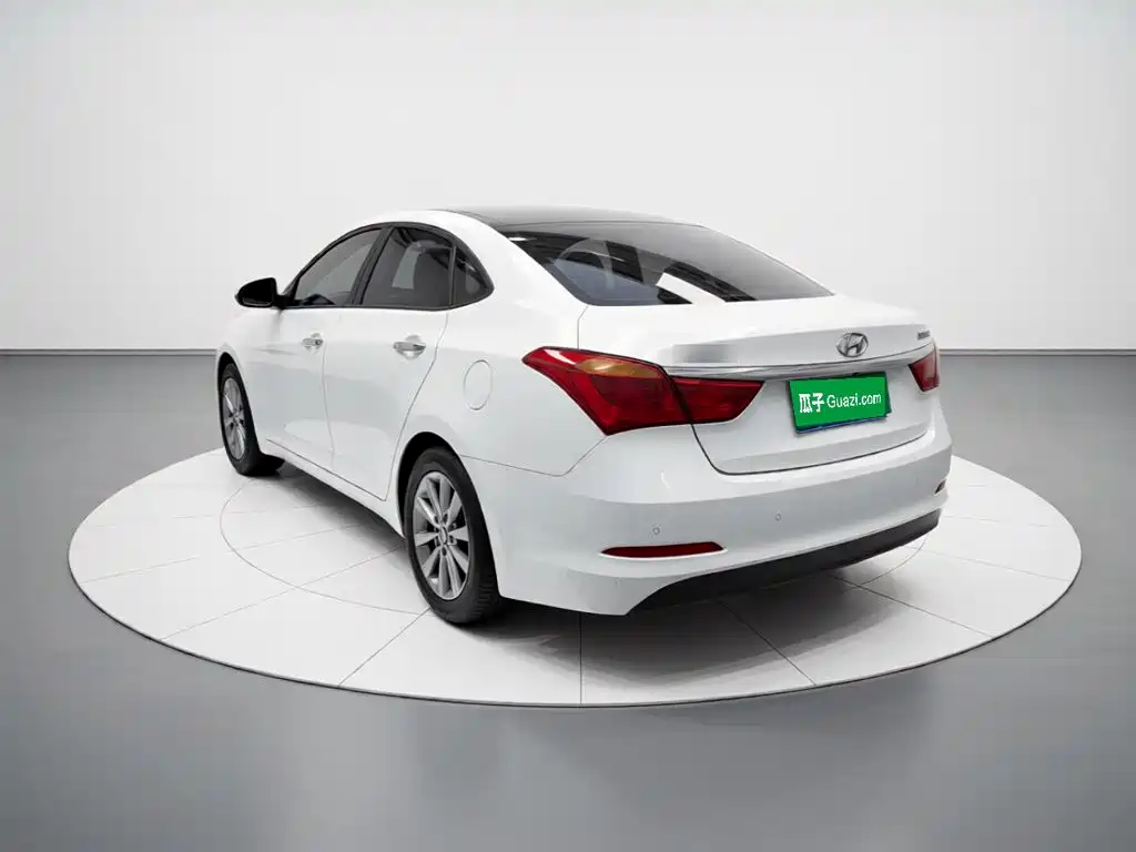 Hyundai Mistra 2014 — фото 4