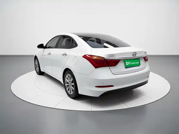 Hyundai Mistra 2014