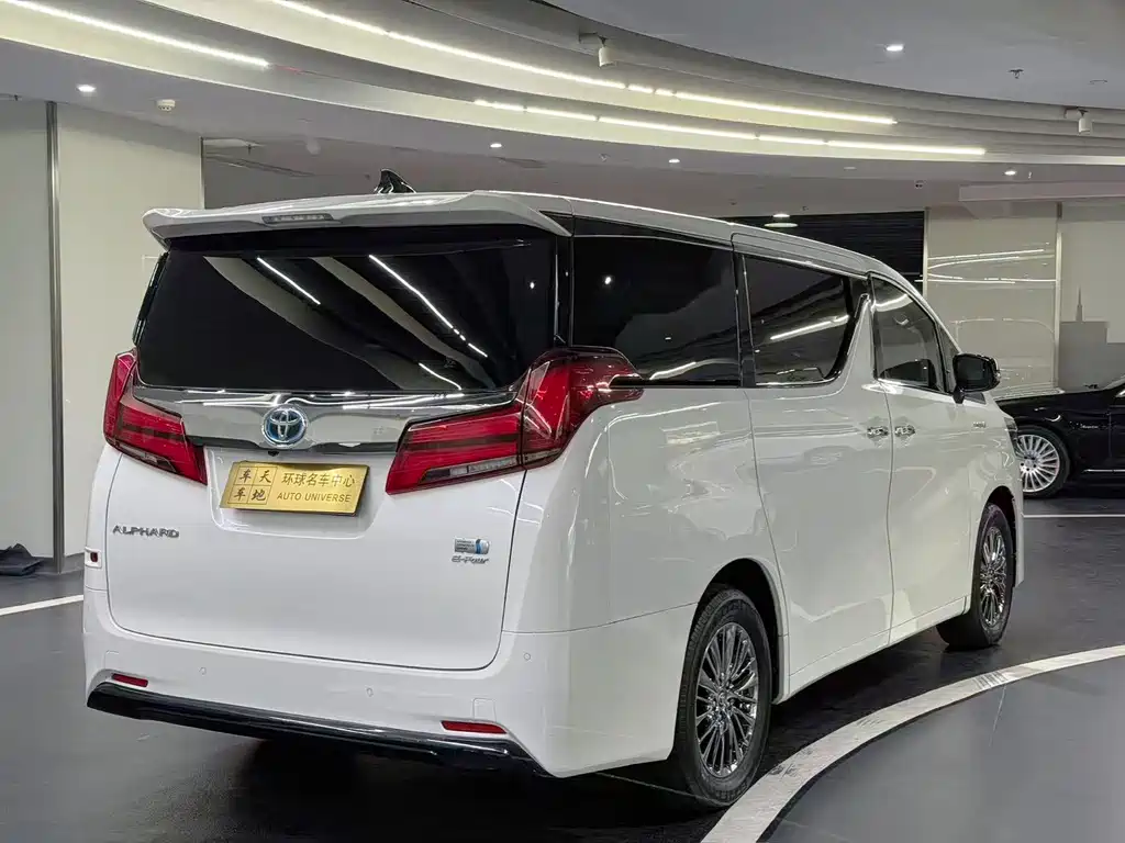 Toyota Alphard 2021 — фото 21