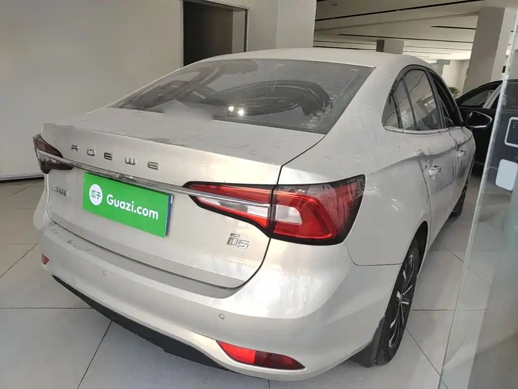 Roewe i5 2020