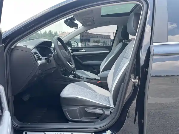 Volkswagen Lavida 2022