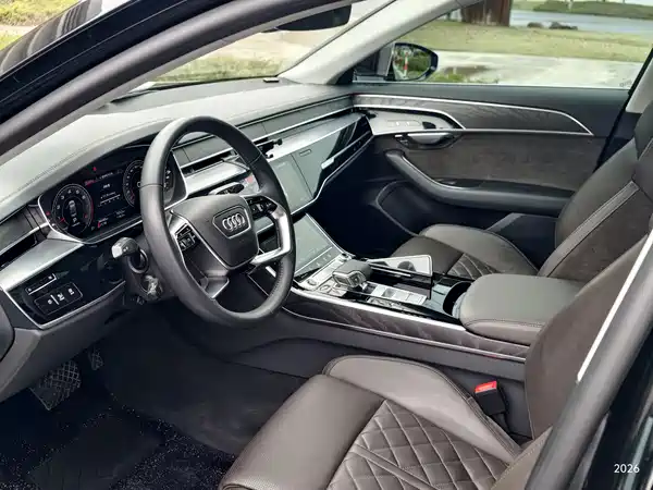 Audi A8 2021