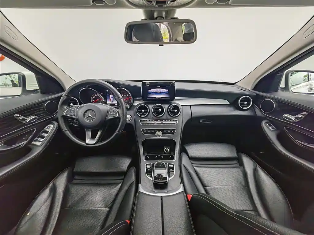 Mercedes-Benz C-Class 2018 — фото 5