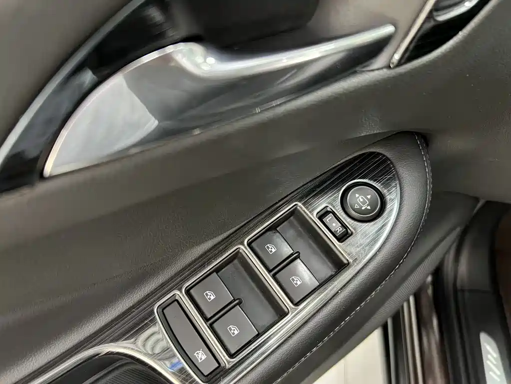Buick Envision Plus 2020 — фото 14