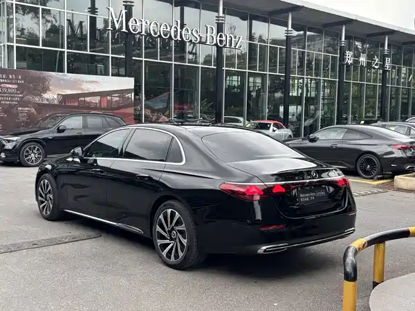 Mercedes-Benz E-Class 2024