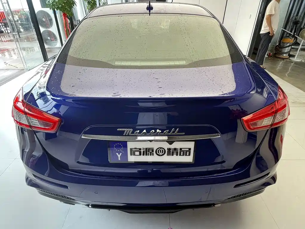 Maserati Ghibli 2015 — фото 17